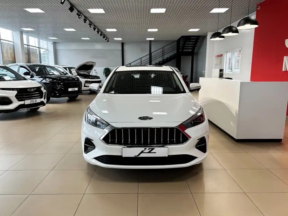 Внешний вид <br>Jac J7
