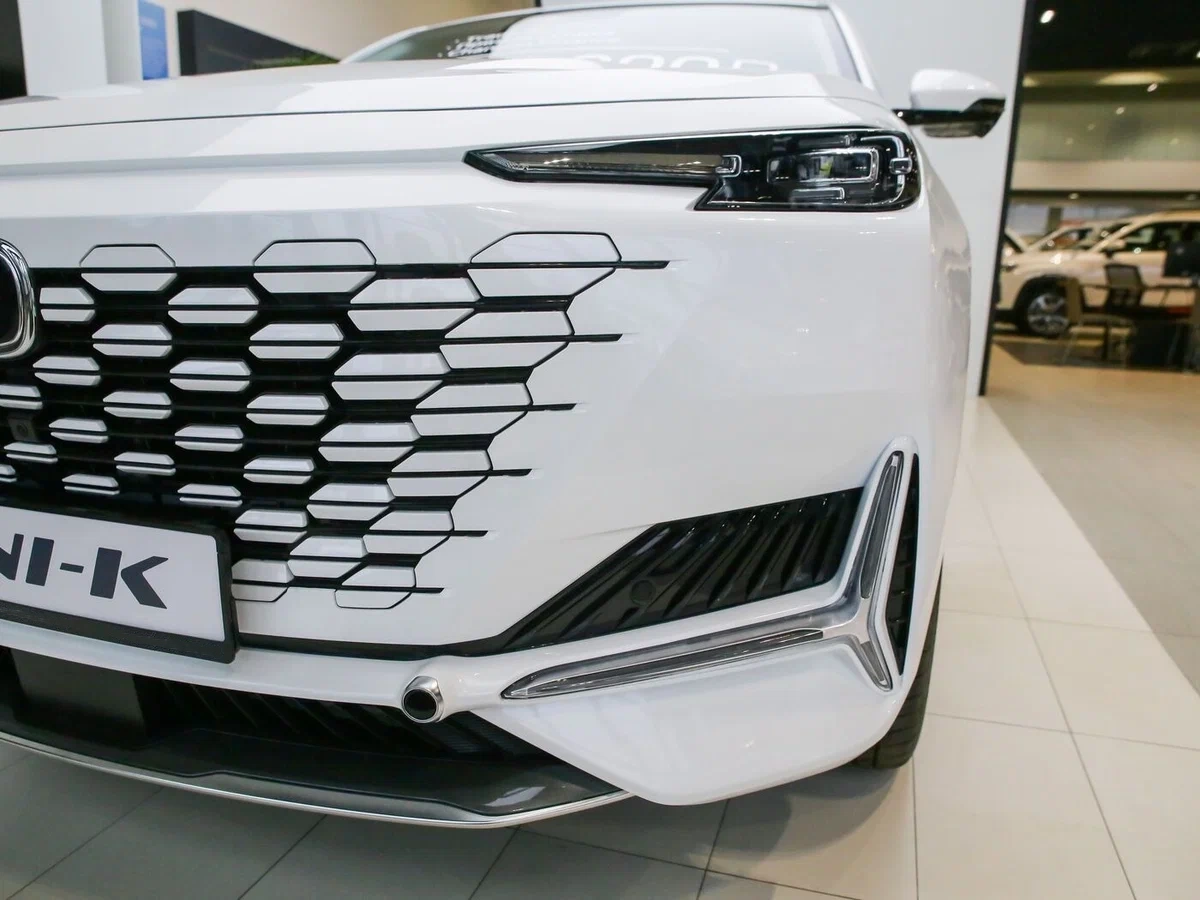Внешний вид <br>Changan UNI-K