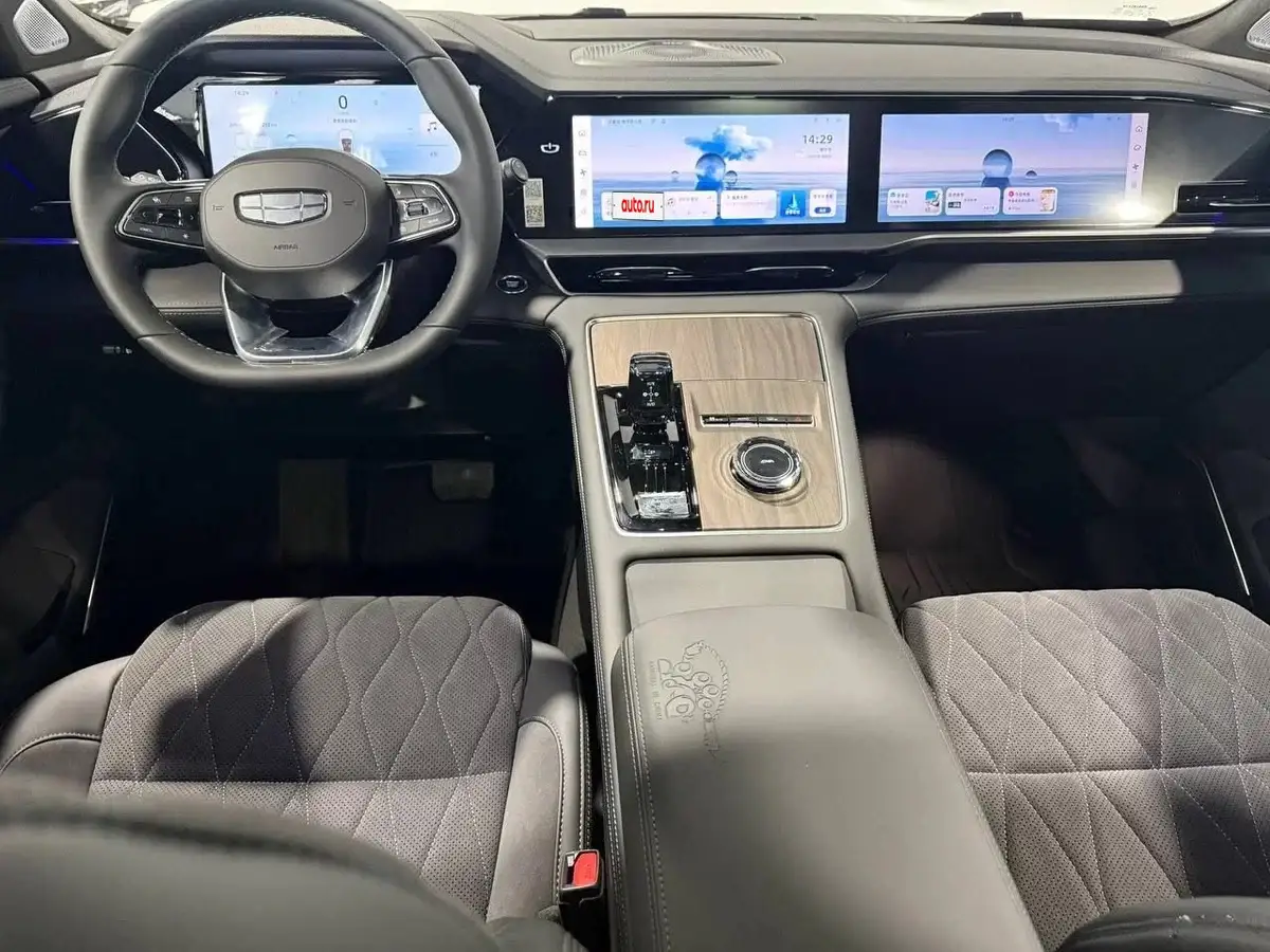 Интерьер салона <br>Geely Monjaro NEW
