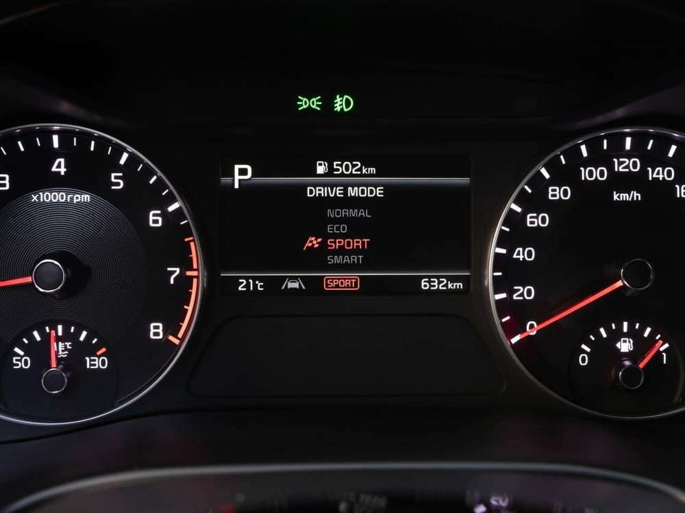 Интерьер салона <br>KIA Cerato