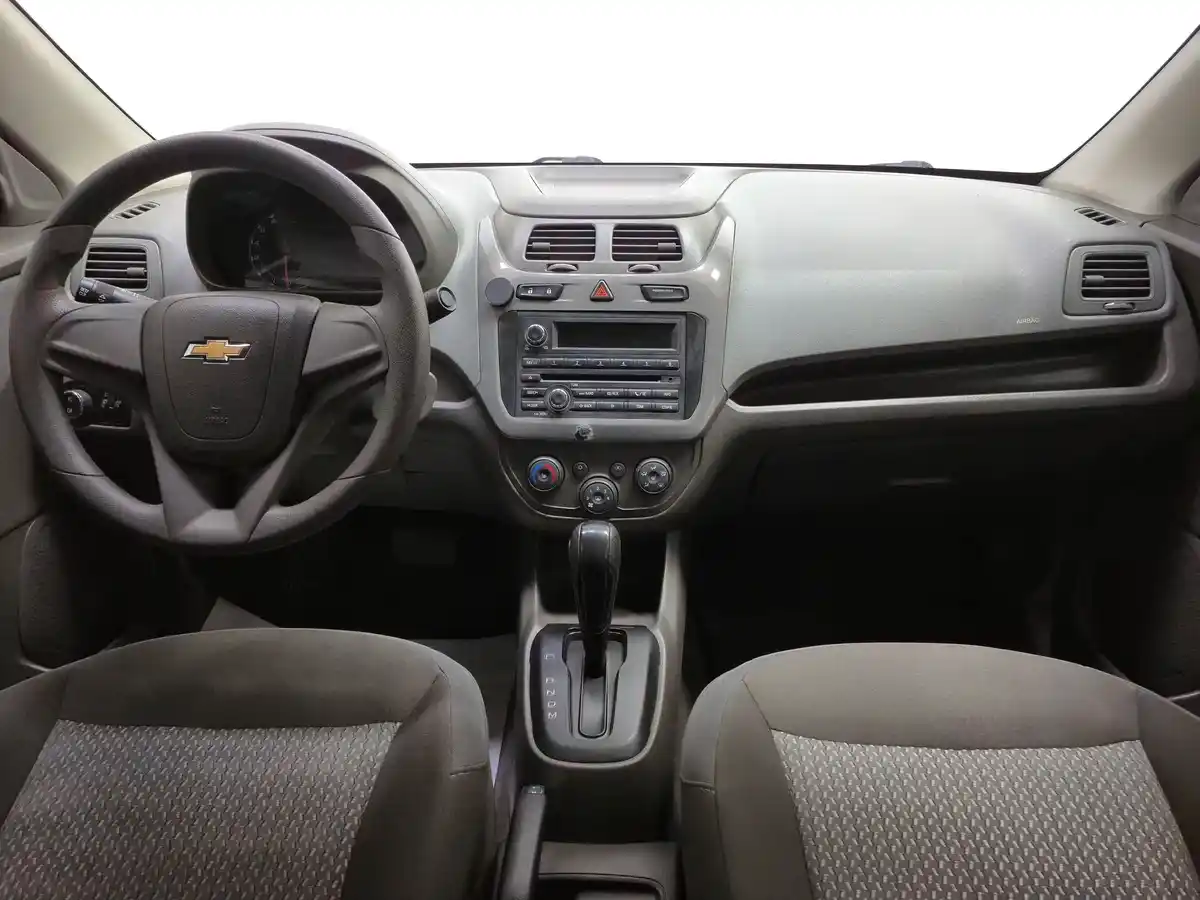Интерьер салона <br>Chevrolet Cobalt