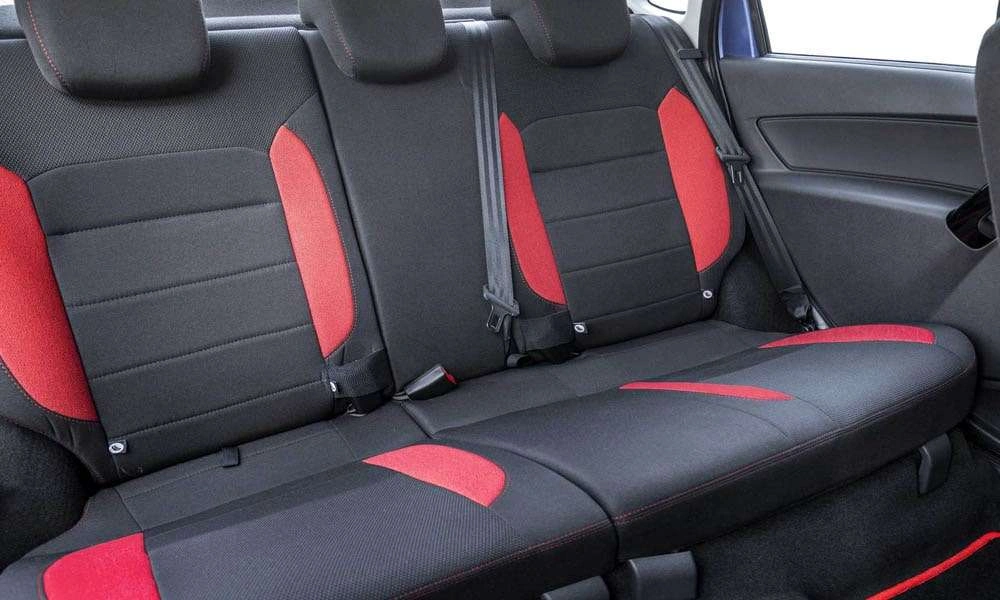Интерьер салона <br>Lada Granta Sportline