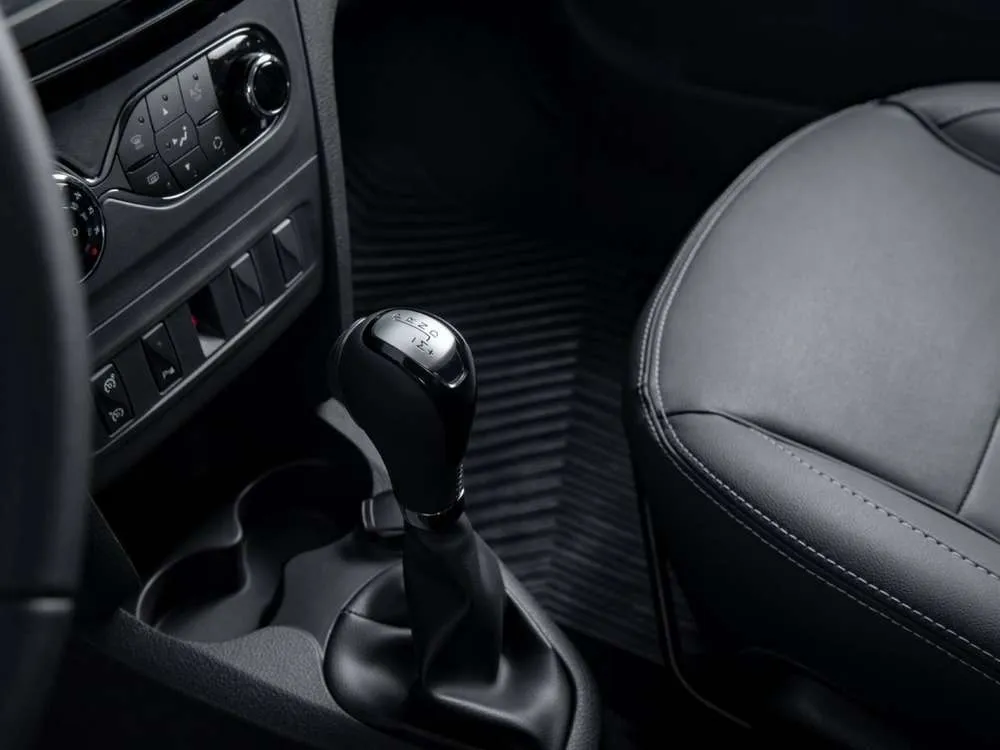 Интерьер салона <br>Renault Logan