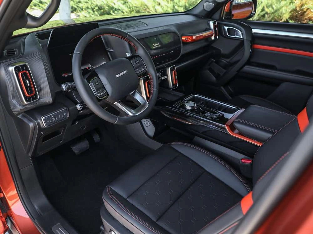 Интерьер салона <br>Haval Dargo